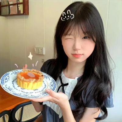 龙纹身的女孩